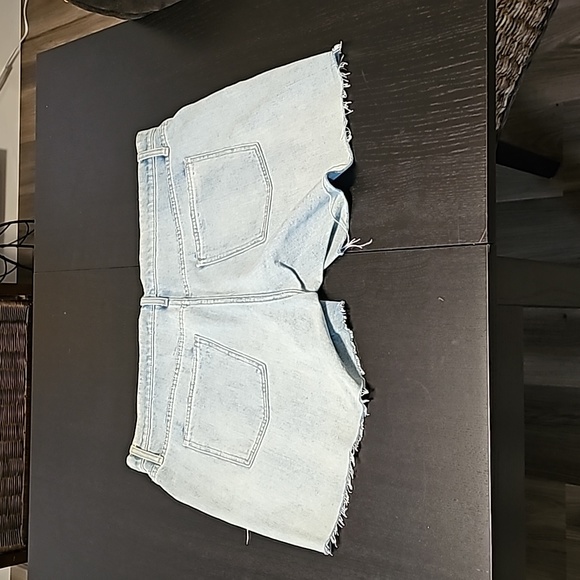 Gap Denim Short - Picture 5 of 6